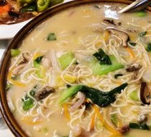 Seafood Noodles (Large)