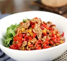 Stir-Fried Beef with Yellow Onion