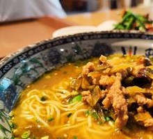 Sour Cabbage and Pork Noodles