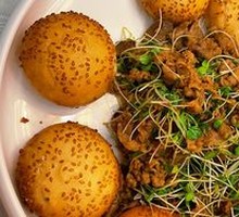 Stir-fried Beef with Chinese Toon Sprouts