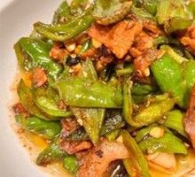 Liyang Chili and Pork Stir-Fry