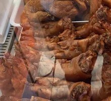 Braised Pork Trotters in Soy Sauce