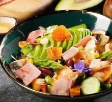 Mediterranean Shrimp Avocado Bacon Salad