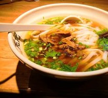 Original Soup with Shredded Pork Noodles