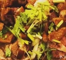 Braised Pork with Intestines