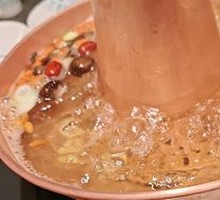 Mountain Spring Clear Soup Pot