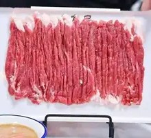 Hand-Cut Fresh Lamb with Big Knife