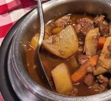 Stewed Beef Brisket in Small Pot