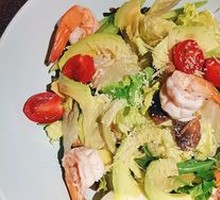 Fresh Shrimp Avocado Salad