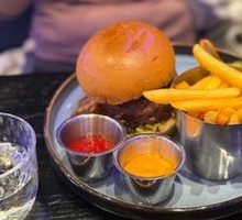 Juicy Cheese Beef Burger