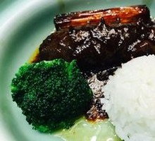 Scallion-Braised Sea Cucumber with Rice