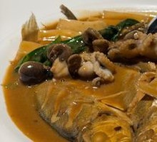 Stewed Three-Flavor Rice Cake
