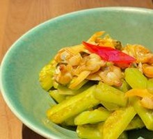 Cucumber with Clams