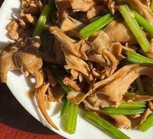 Chestnut Mushroom Stir-Fry with Meat