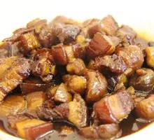 Braised Pork with Chestnuts
