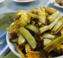 Stir-Fried Kidney Beans with Corn