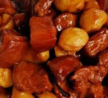 Braised Pork with Chestnuts