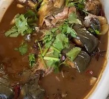 Braised Catfish with Garlic