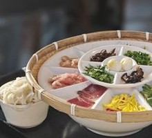 Crossing-the-bridge Rice Noodles