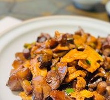 Stir-Fried Mushroom with Meat