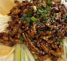 Beijing-style Shredded Pork in Soy Sauce