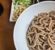Hand-extruded noodle soup