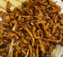 Beijing-style Shredded Pork in Soy Sauce