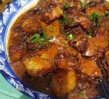 Chicken Stewed with Mushrooms