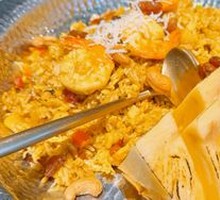 Thai Pineapple Seafood Fried Rice