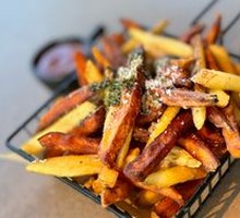 Truffle Snow Cheese Fries