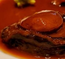 Braised Large Fresh Abalone with Morel Mushrooms