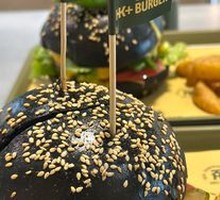 Handmade Spicy麻 Burger