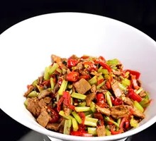 Stir-Fried Beef with Yellow Onion