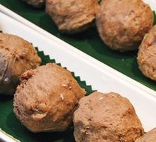 Hand-Hammered Fresh Beef Balls