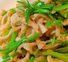 Stir-fried Lamb Tripe with Chinese Chives