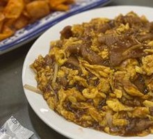 Sour Stir-Fried Egg with Wood Ear Mushrooms