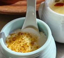 Homemade Yogurt with Honey