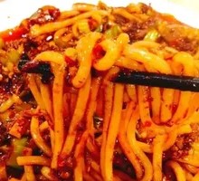 Sour Cabbage Stir-Fried Beef Rice Noodles