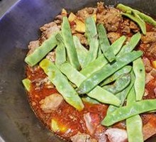 Sturgeon and Pork Rib Pot