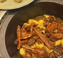 Stewed Goose in Iron Pot