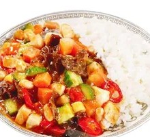 Sauce-Braised Chicken Rice Bowl