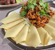 Beijing-style Shredded Pork in Soy Sauce