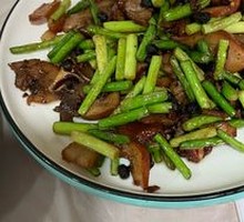Stir-fried Pig's Head Meat