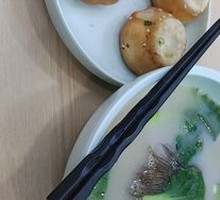 First-class Duck Blood and Noodle Soup