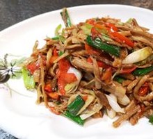 Stir-Fried Shredded Bamboo Shoots