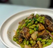 Braised Chicken with Edamame