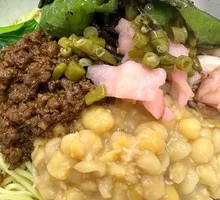 Pea and Meat Sauce Noodles