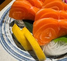 Salmon Sushi