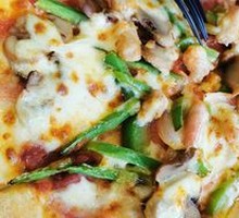 Super Deluxe Pizza