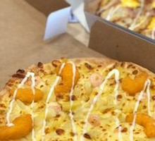 Sweet Shrimp Pineapple Pizza